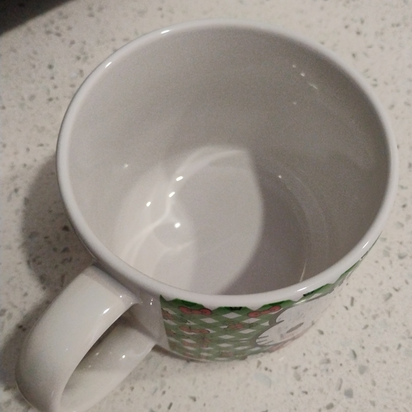 Hello Kitty Green and Red Mug - Picture 4 of 4